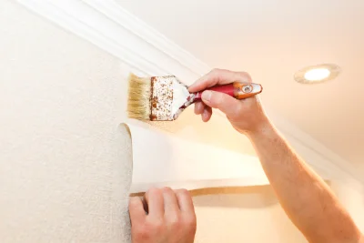 Pose de papier peint à Saint-Vérain — revêtements muraux et toiles de verre